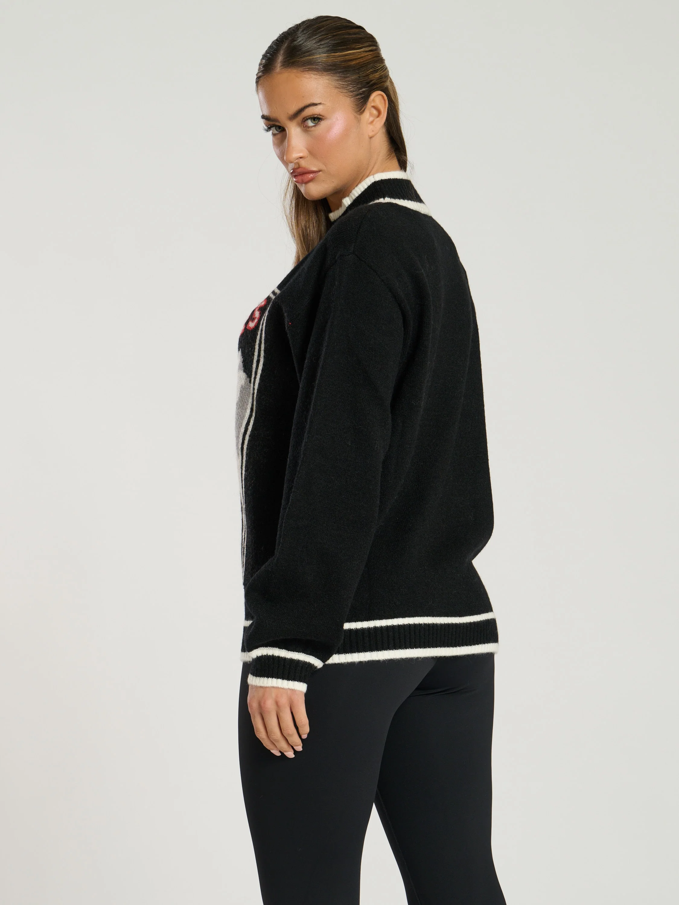The Lodge Les Alpes Jumper in Black - Image 3