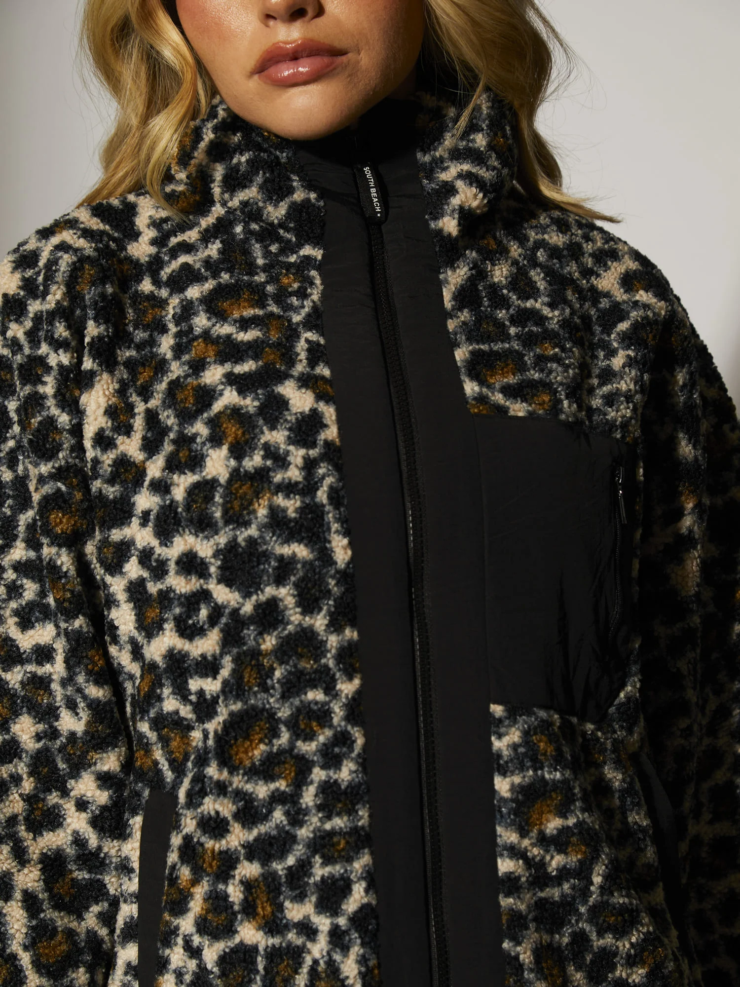 Zip It Borg Oversized Jacket in Leopard - Image 4