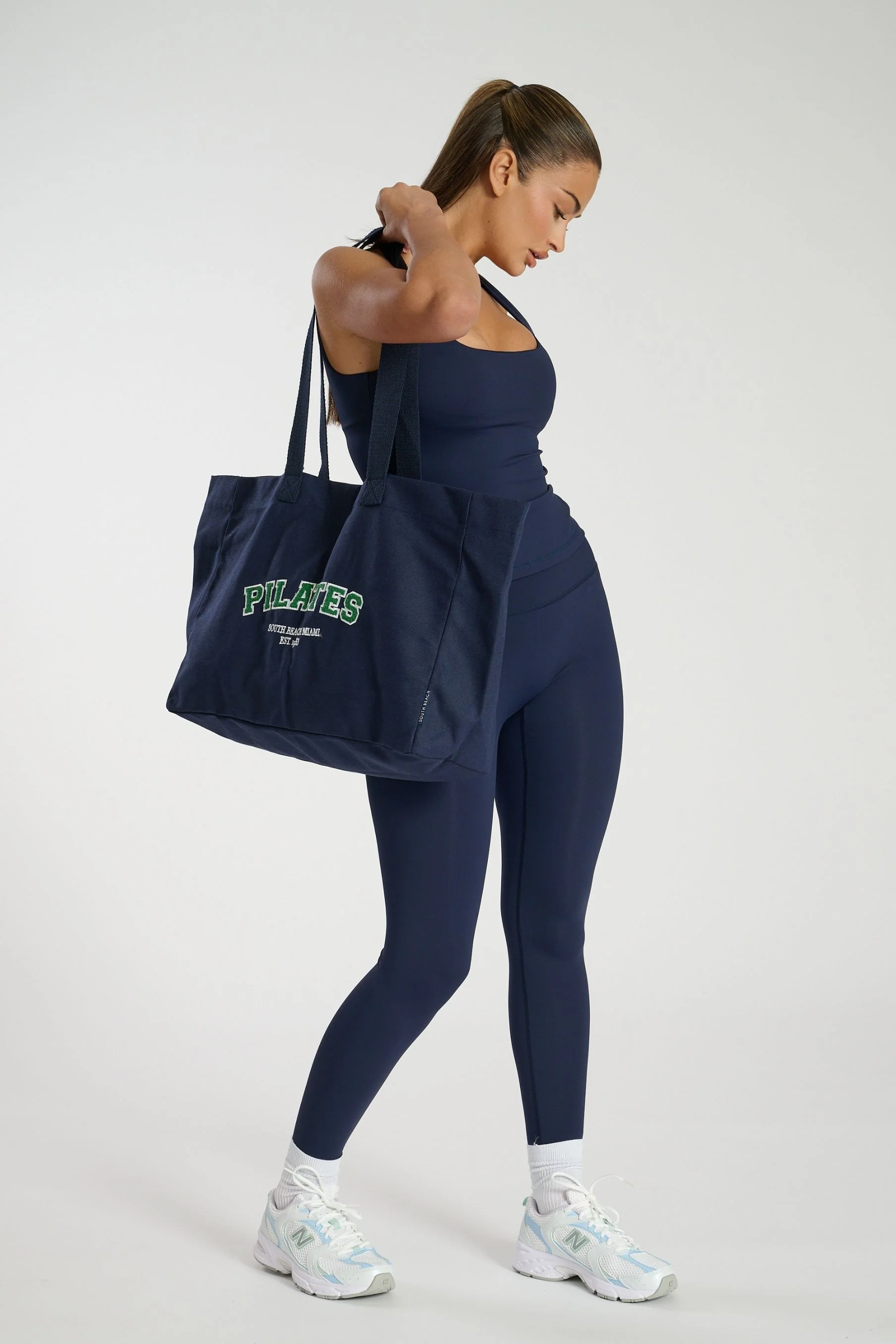 Everyday Logo Tote in Navy - Image 3